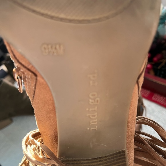 Fringed suede boots - Picture 6 of 7